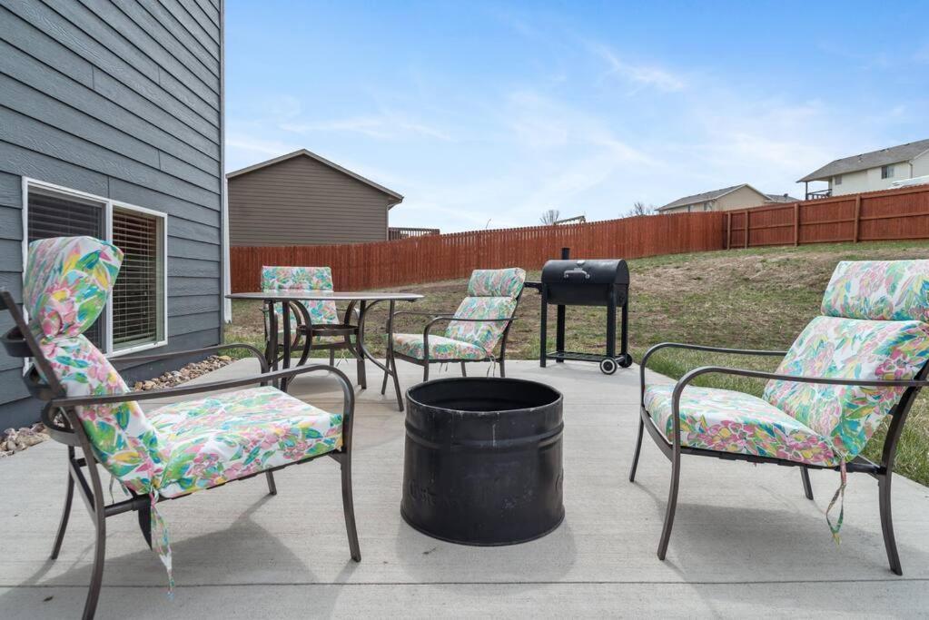 Large Home In The Most Convenient Location Rapid City Exterior photo